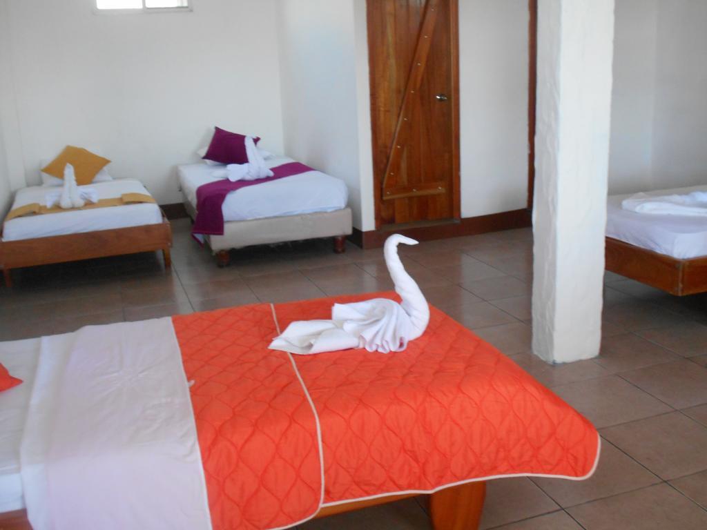 El Descanso Del Petrel Puerto Ayora  Eksteriør billede